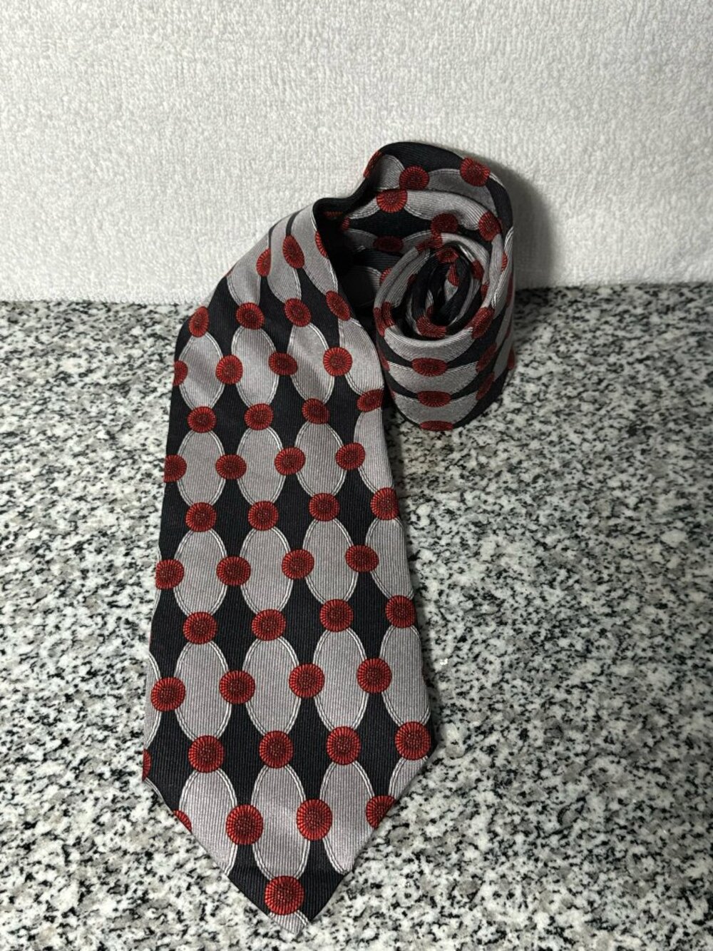 VINTAGE Sazzari Men’s Neck Tie  100% Silk Handmade in Italy